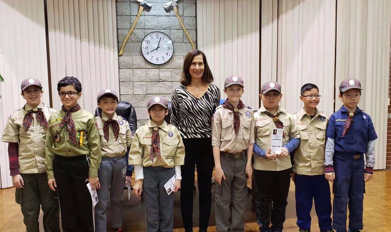 Legislator Birnbaum - Cub Scouts