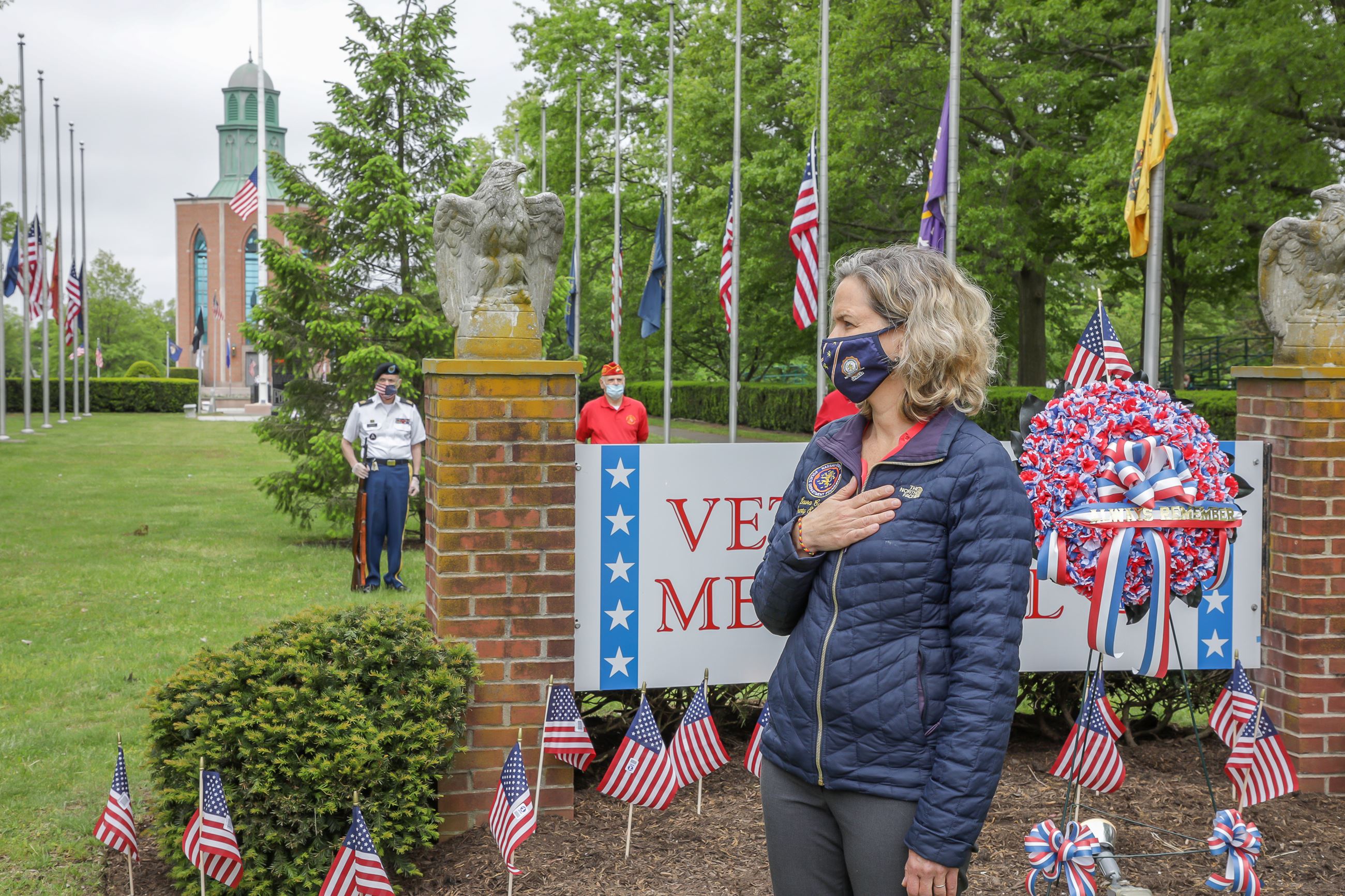 County Executive Curran Holds Memorial Day Car Parade to Honor Fallen Military Heroes