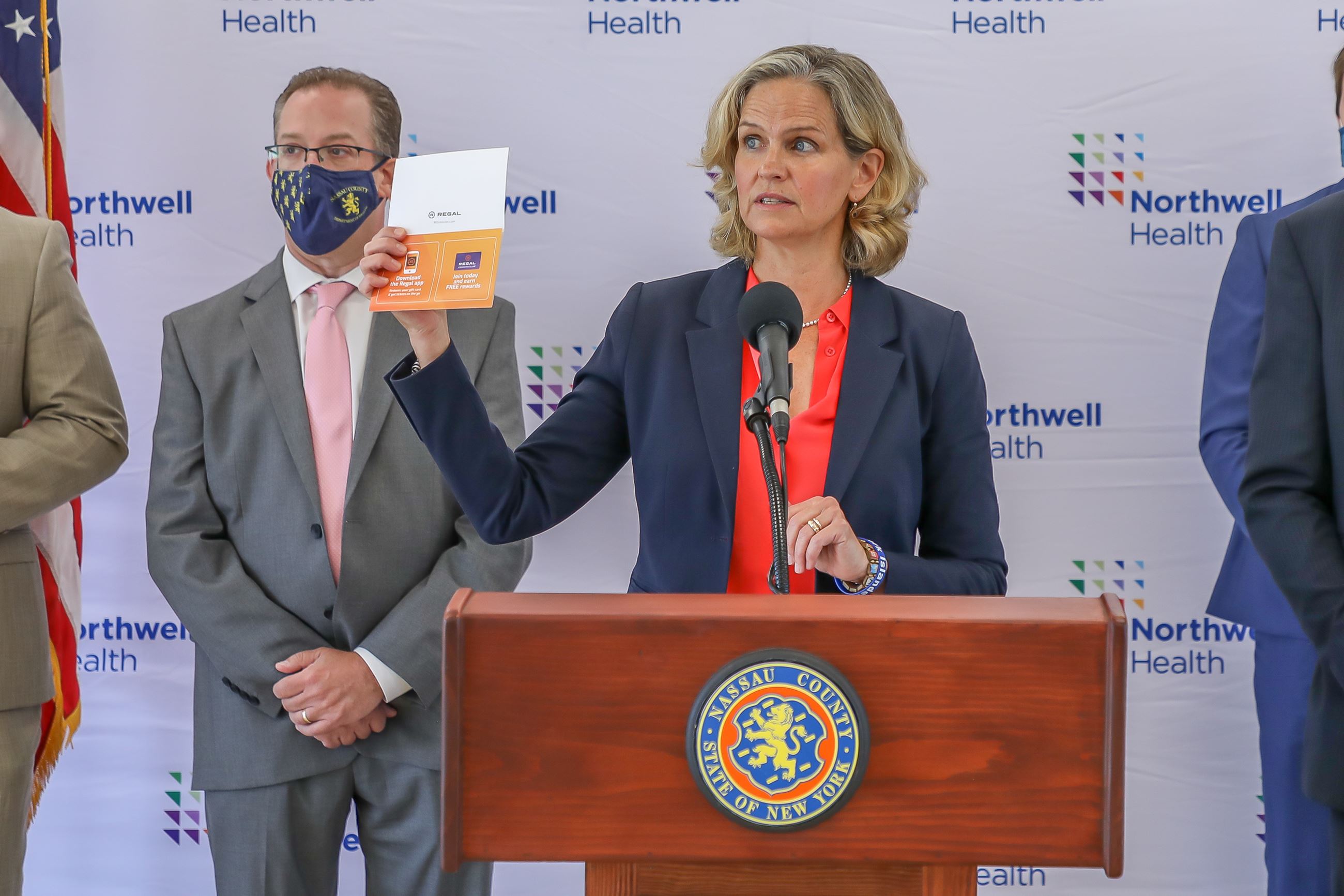 2021-10-14 Presser Vax to School-5351
