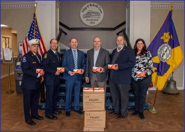LEGISLATOR GAYLOR DISTRIBUTES AT-HOME COVID TESTS TO ROCKVILLE CENTRE POLICE AND FIRE CHIEFS