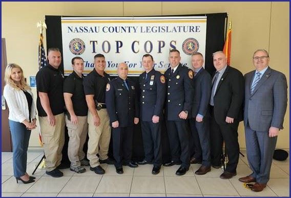 GAYLOR HONORS NASSAU COUNTY TOP COPS WHO STOPPED SCAMMER