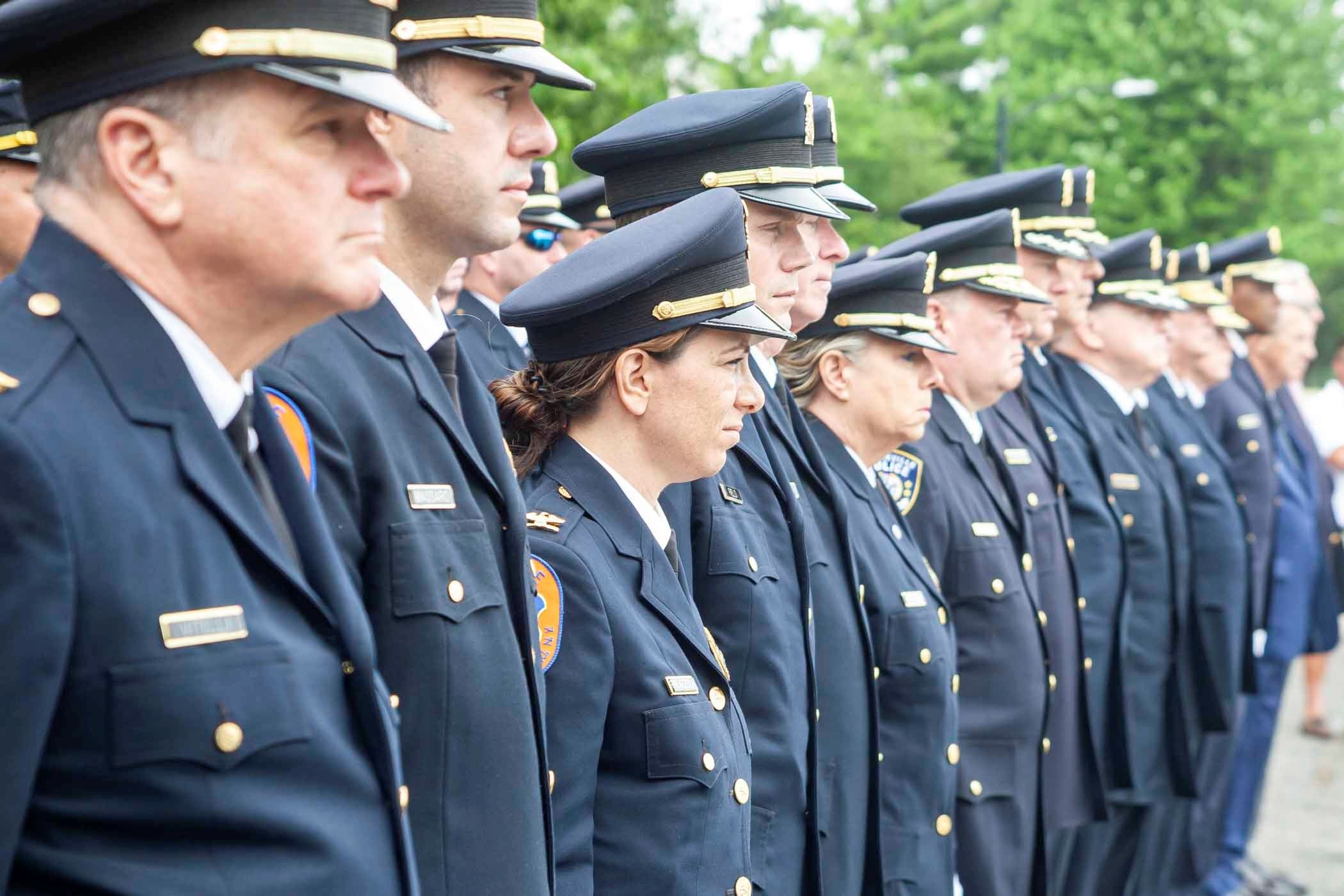 PoliceInLine