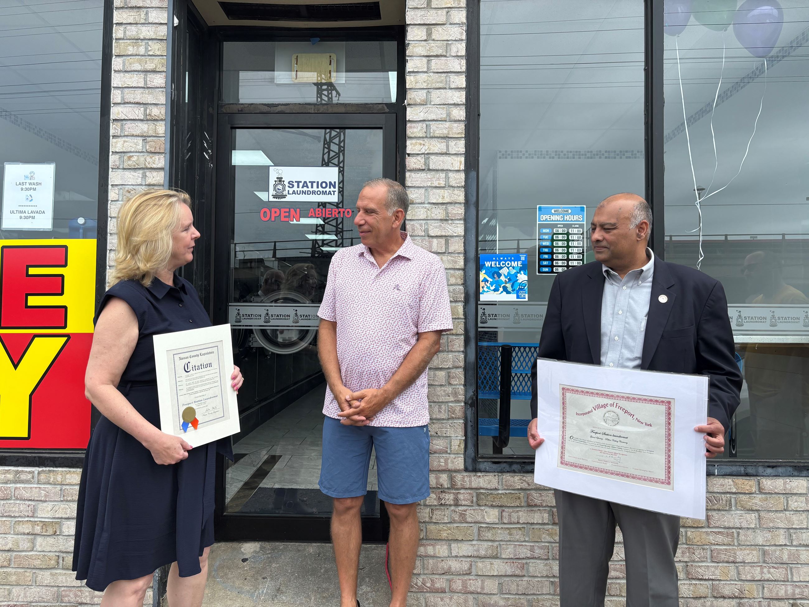 Mule - Laundromat Ribbon Cutting - 2