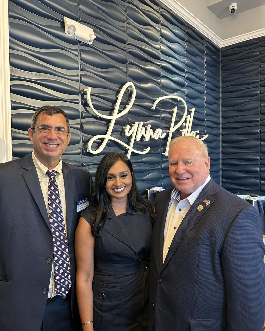 Drucker - Woodbury Ribbon Cutting 1