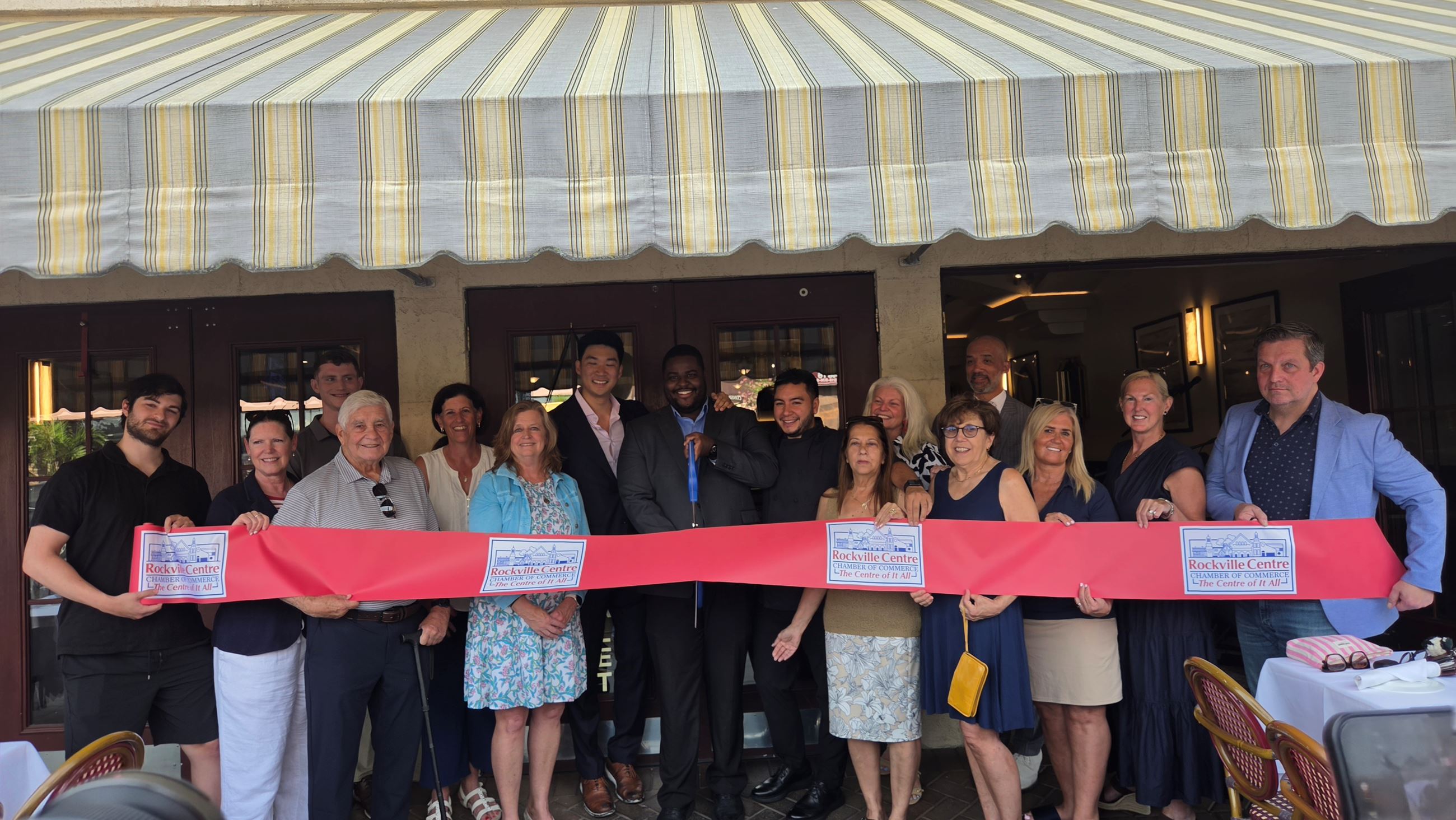 DoDici grand reopening
